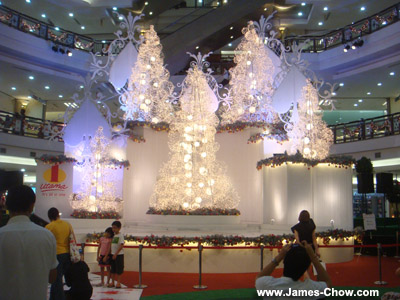 Brilliant stage in 1Utama! Brilliant stage in 1Utama!
