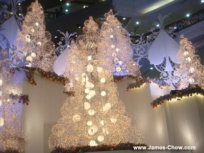 Christmas Trees in 1 Utama! Christmas Trees in 1 Utama!