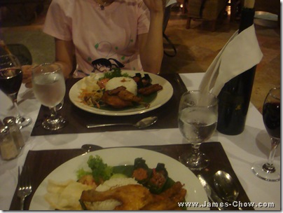 Our Hotel 'Chicken Rice' Dinner! Our Hotel 'Chicken Rice' Dinner!