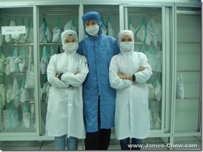 Clean Room Attire DSC00250