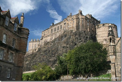 800px-EdinburghCastle